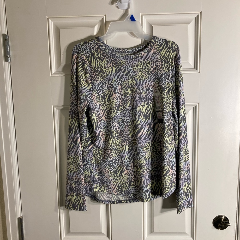 No Boundaries long sleeve t-shirt